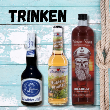 Drei Getränke: ein dunkles Bier, ein Limonade und ein brauner Rum, vor rustikalem Hintergrund.